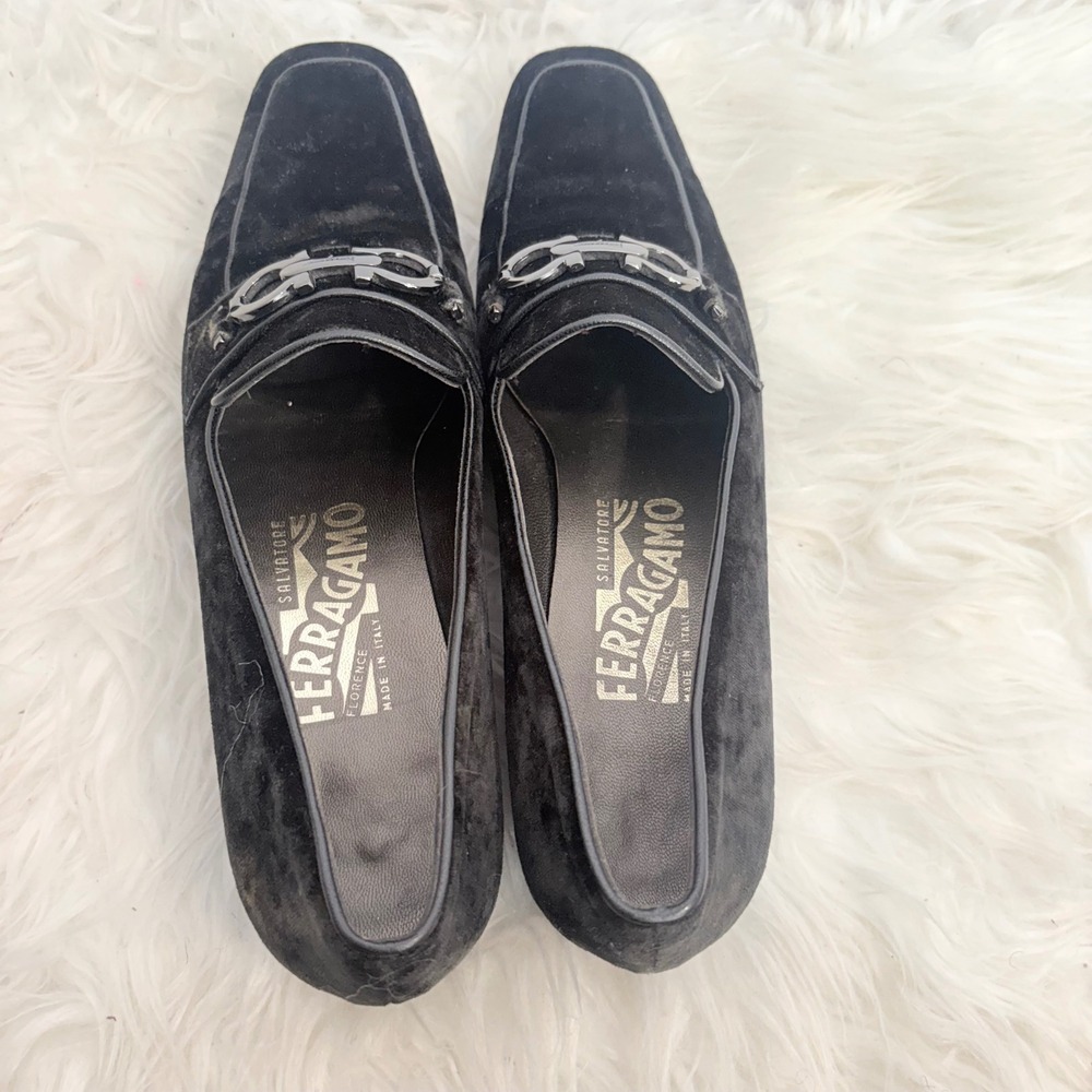 Salvatore Ferragamo Black Velvet Gancini Loafers DQ 58542 Square Toe Womens 7.5 - Picture 12 of 15